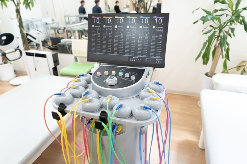 低周波治療器（NEOテクトロン ONE-P6 Plus）